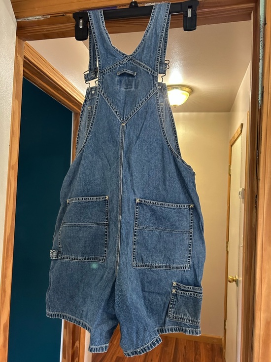 Old Navy Light Blue Denim Shirt with Branded Patch - Picture 2 of 4